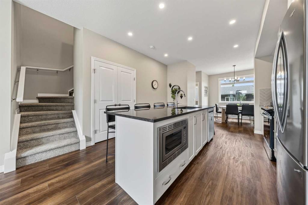 20545 Main Street Se, Calgary, AB