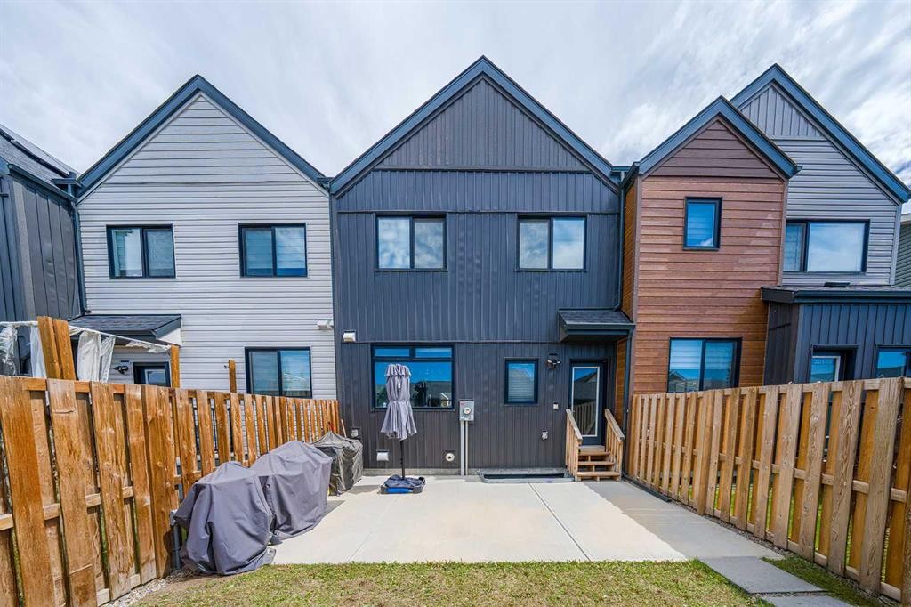 20545 Main Street Se, Calgary, AB