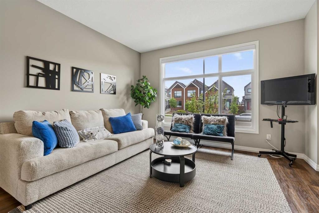 20545 Main Street Se, Calgary, AB