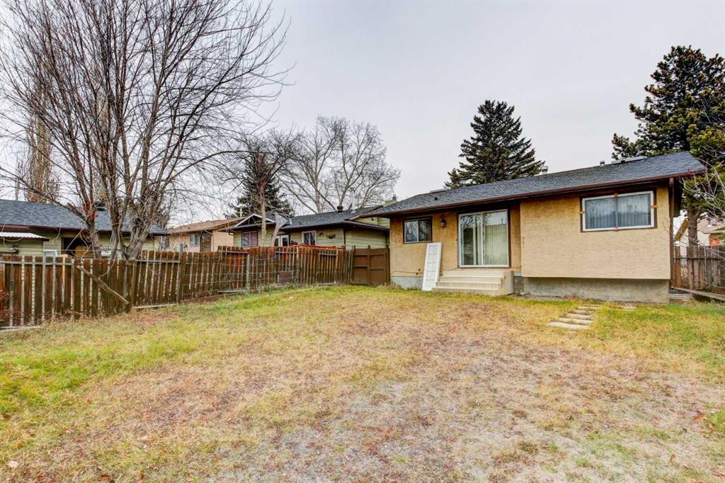 1163 Falworth Road Ne, Calgary, AB - Outdoor
