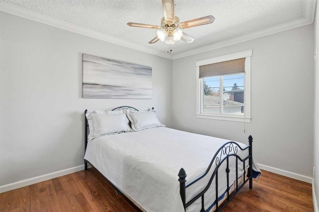 1126 Child Avenue Ne, Calgary, AB - Indoor Photo Showing Bedroom