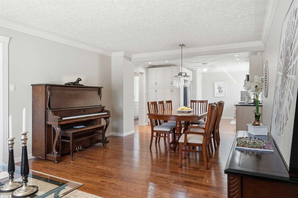 1126 Child Avenue Ne, Calgary, AB - Indoor