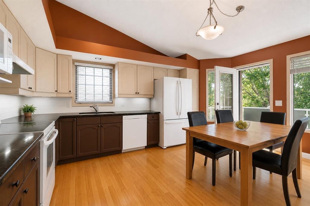 113 Sierra Vista Terrace Sw, Calgary, AB - Indoor