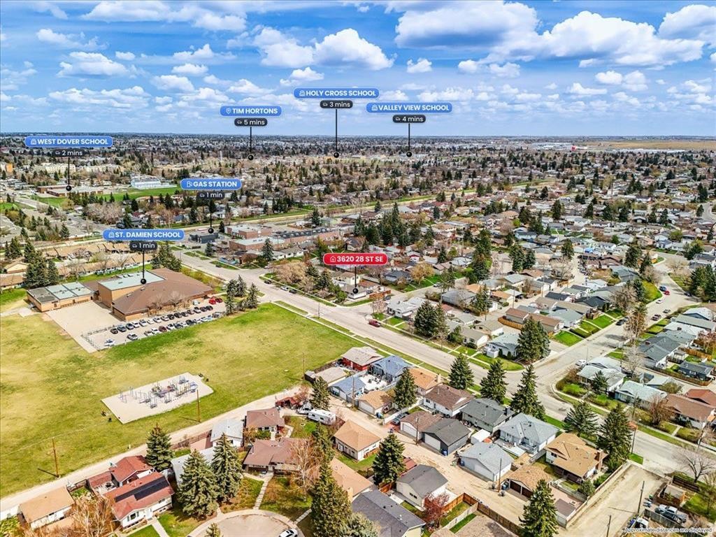 3620 28 Street Se, Calgary, AB - Outdoor With View