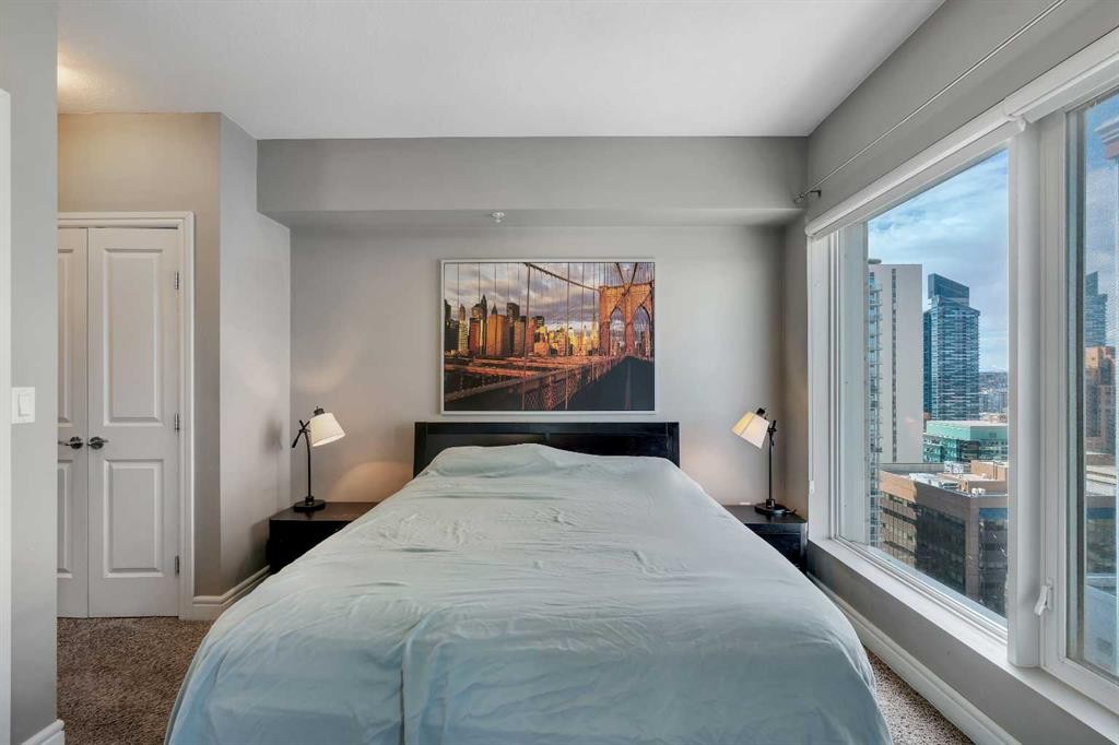 2402-910 5 Avenue Sw, Calgary, AB - Indoor Photo Showing Bedroom