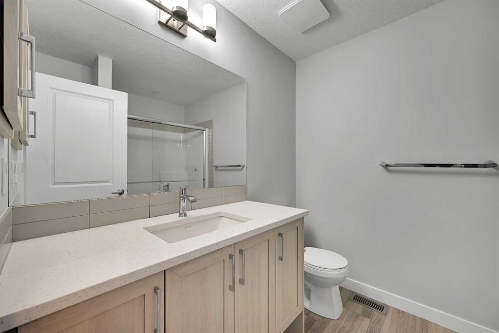 1132 Sage Hill Grove Nw, Calgary, AB - Indoor Photo Showing Bathroom