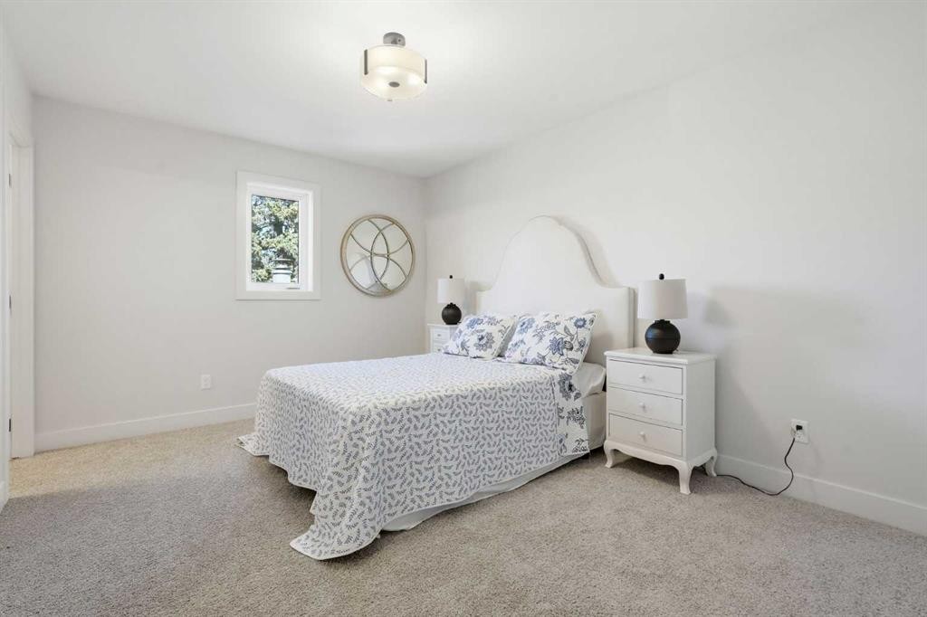 2-2635 1 Avenue Nw, Calgary, AB - Indoor Photo Showing Bedroom
