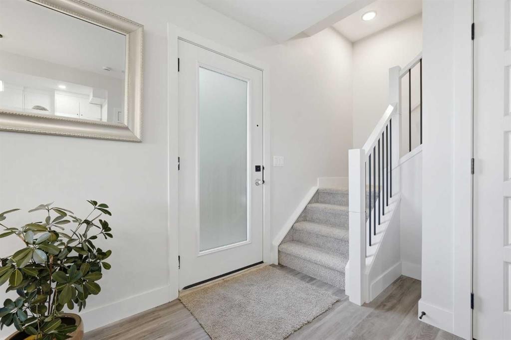 2-2635 1 Avenue Nw, Calgary, AB - Indoor Photo Showing Other Room