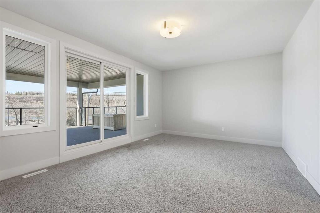 2-2635 1 Avenue Nw, Calgary, AB - Indoor Photo Showing Other Room