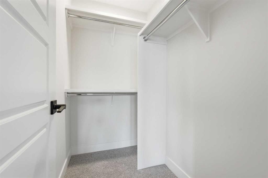 2-2635 1 Avenue Nw, Calgary, AB - Indoor With Storage