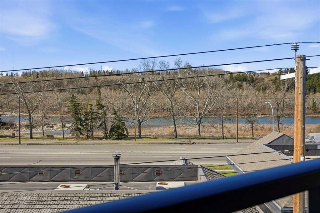 2-2635 1 Avenue Nw, Calgary, AB - Outdoor With View