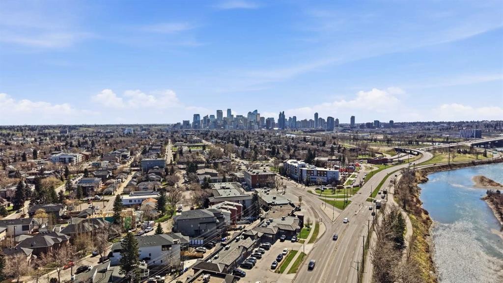 2-2635 1 Avenue Nw, Calgary, AB - Outdoor With View