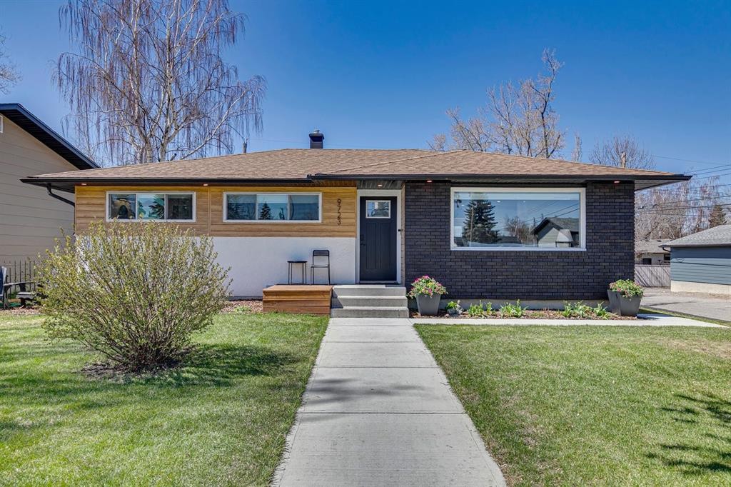 9723 3 Street Se, Calgary, AB - Outdoor