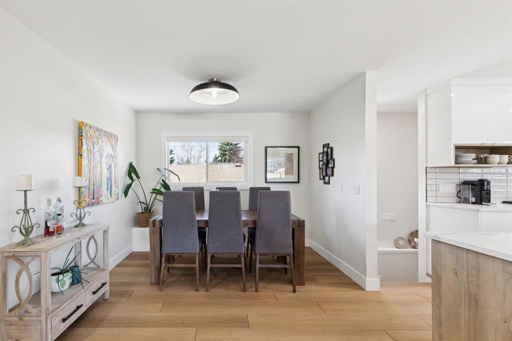 9723 3 Street Se, Calgary, AB - Indoor Photo Showing Other Room