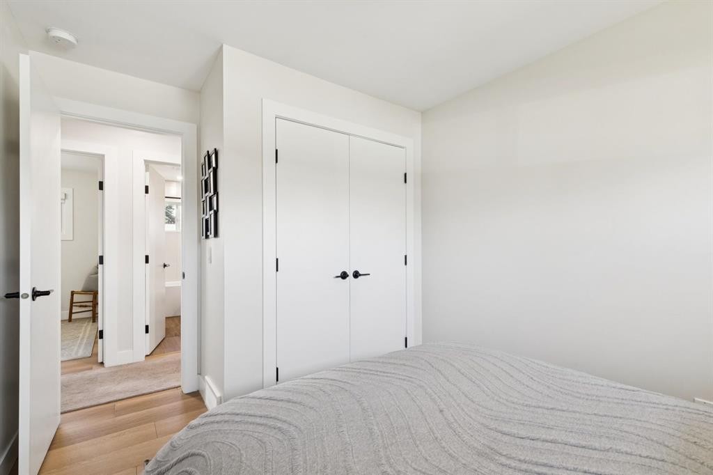 9723 3 Street Se, Calgary, AB - Indoor Photo Showing Bedroom