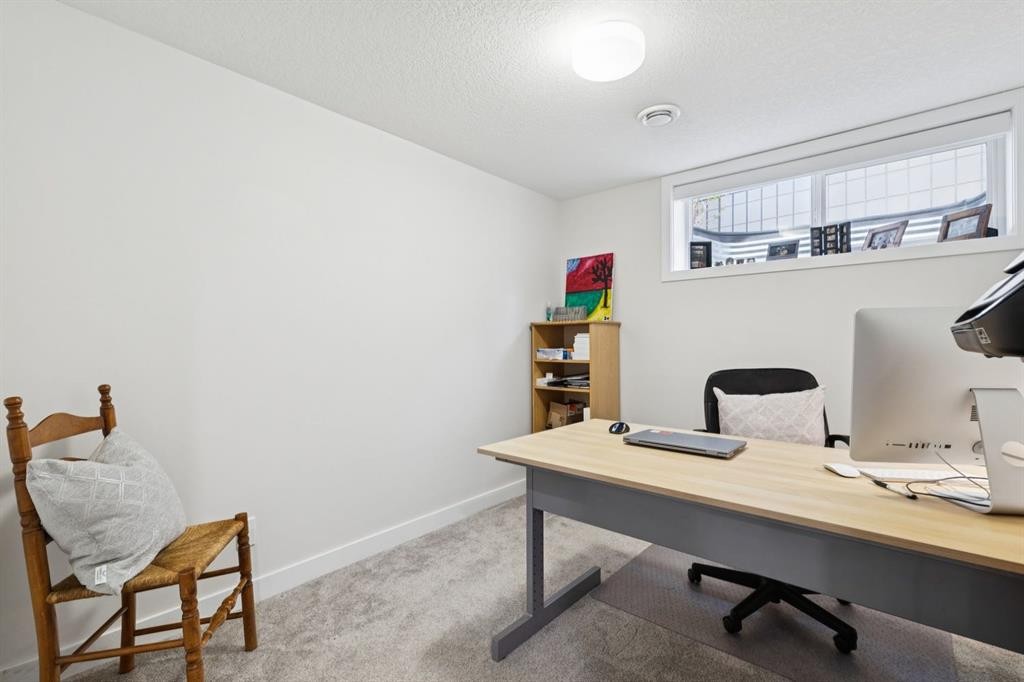 9723 3 Street Se, Calgary, AB - Indoor Photo Showing Office