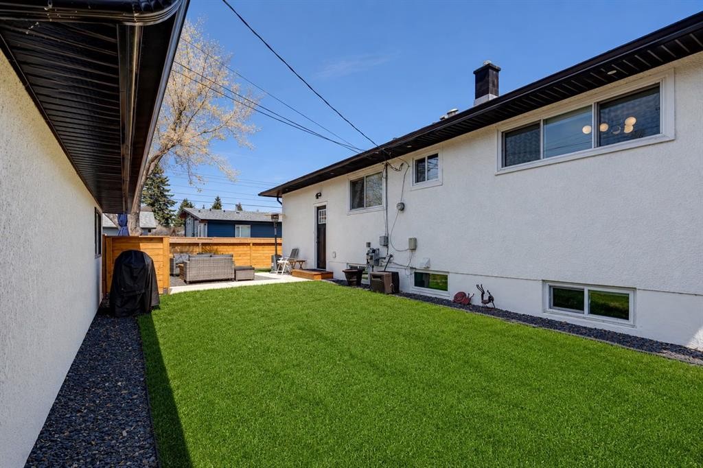 9723 3 Street Se, Calgary, AB - Outdoor With Exterior