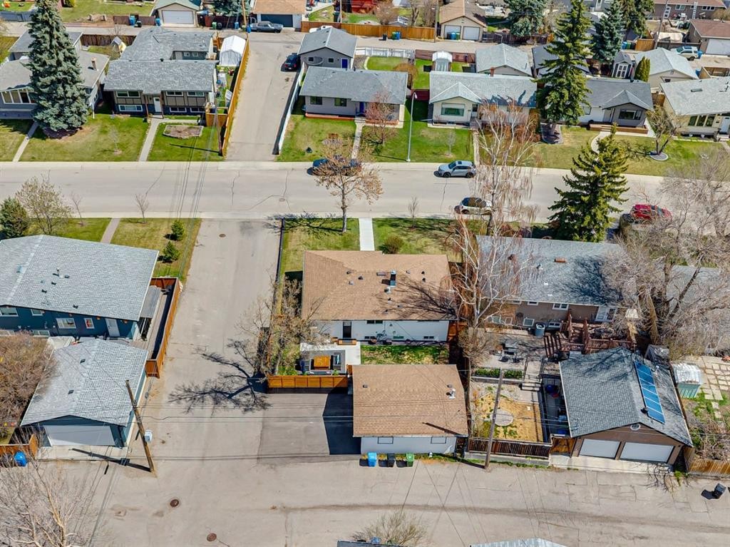 9723 3 Street Se, Calgary, AB - Outdoor With View