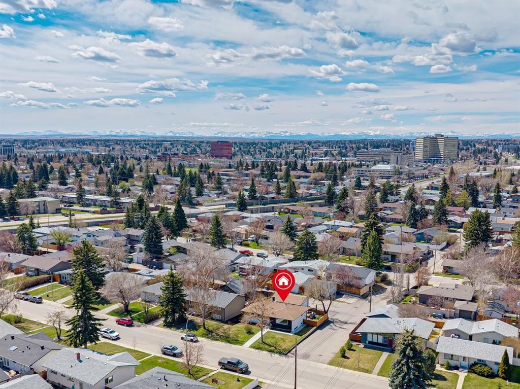 9723 3 Street Se, Calgary, AB - Outdoor With View
