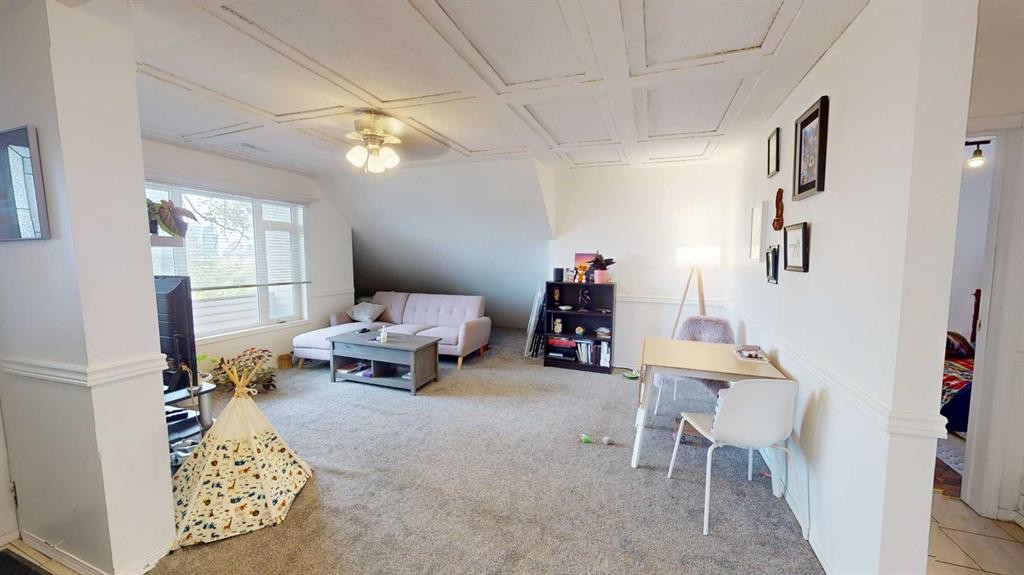 1625 23 Avenue Sw, Calgary, AB - Indoor