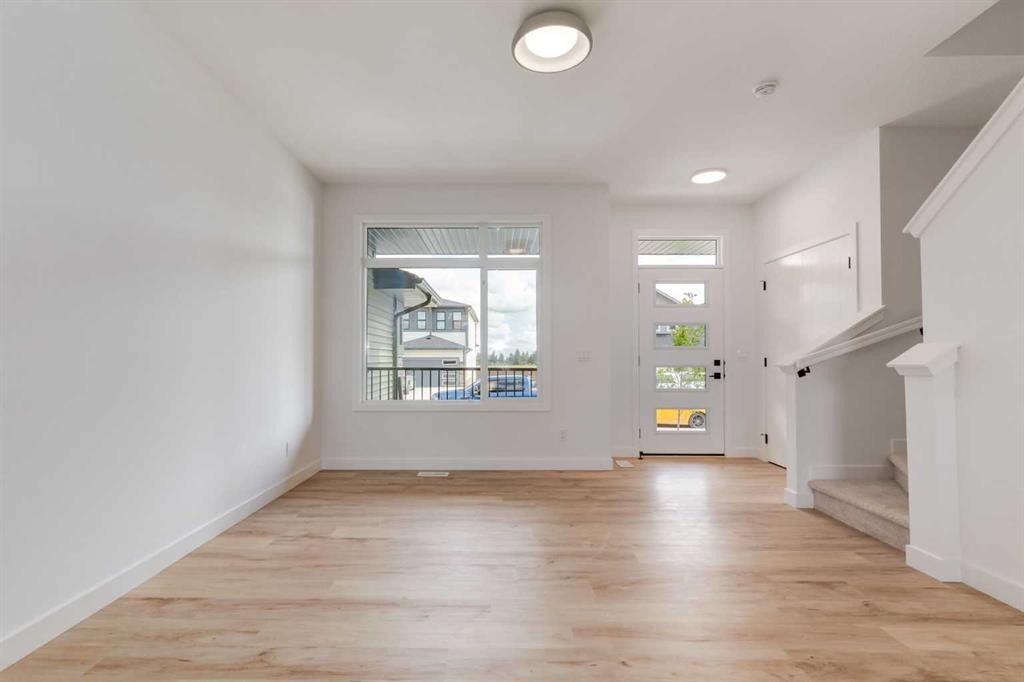 223 Sora Boulevard Se, Calgary, AB - Indoor Photo Showing Other Room
