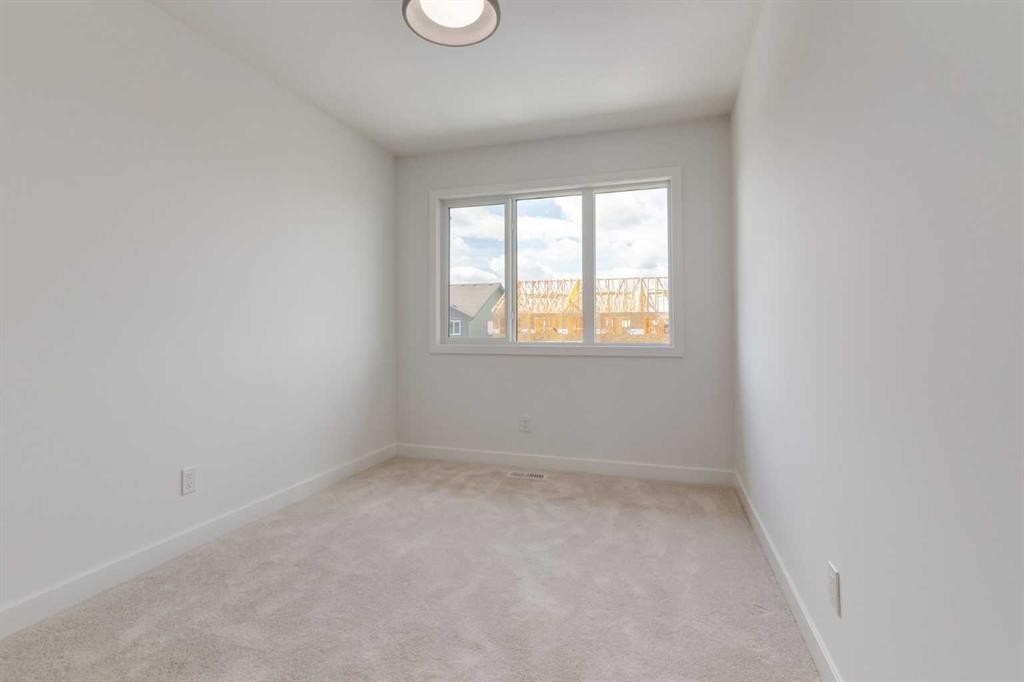 223 Sora Boulevard Se, Calgary, AB - Indoor Photo Showing Other Room