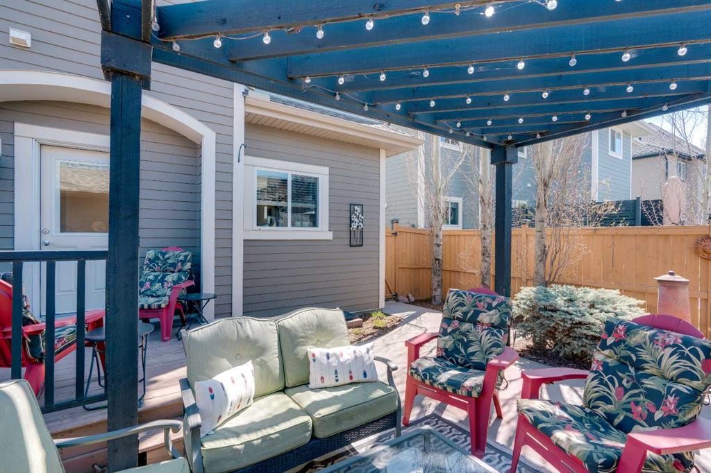 2280 Mahogany Boulevard Se, Calgary, AB - Outdoor