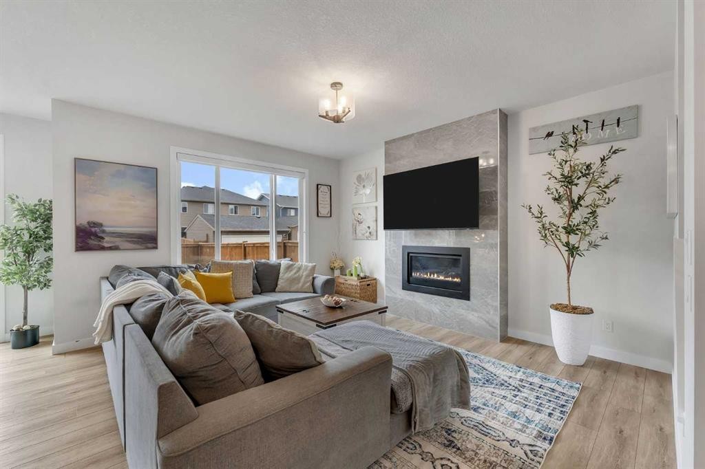 178 Creekstone Path Sw, Calgary, AB