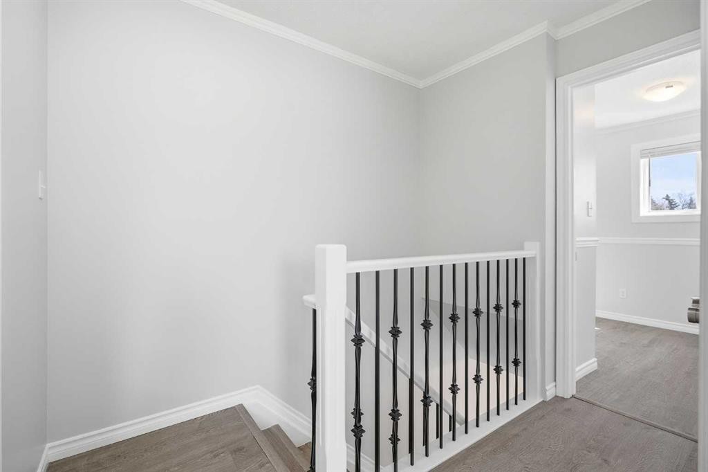 17-3809 45 Street Sw, Calgary, AB - Indoor Photo Showing Other Room