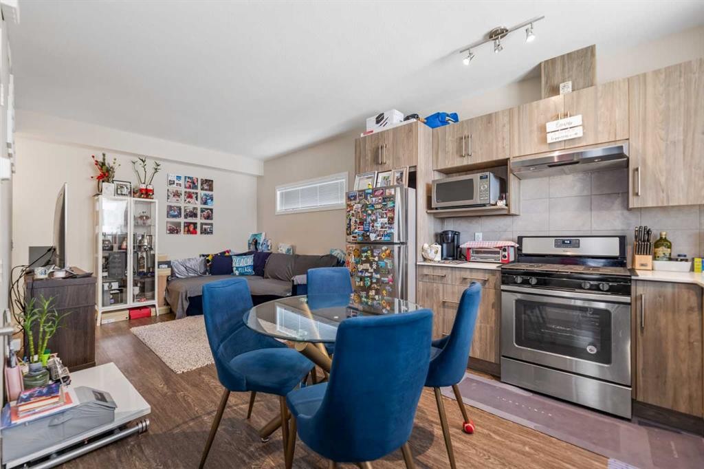 26 Redstone Way Ne, Calgary, AB - Indoor Photo Showing Kitchen