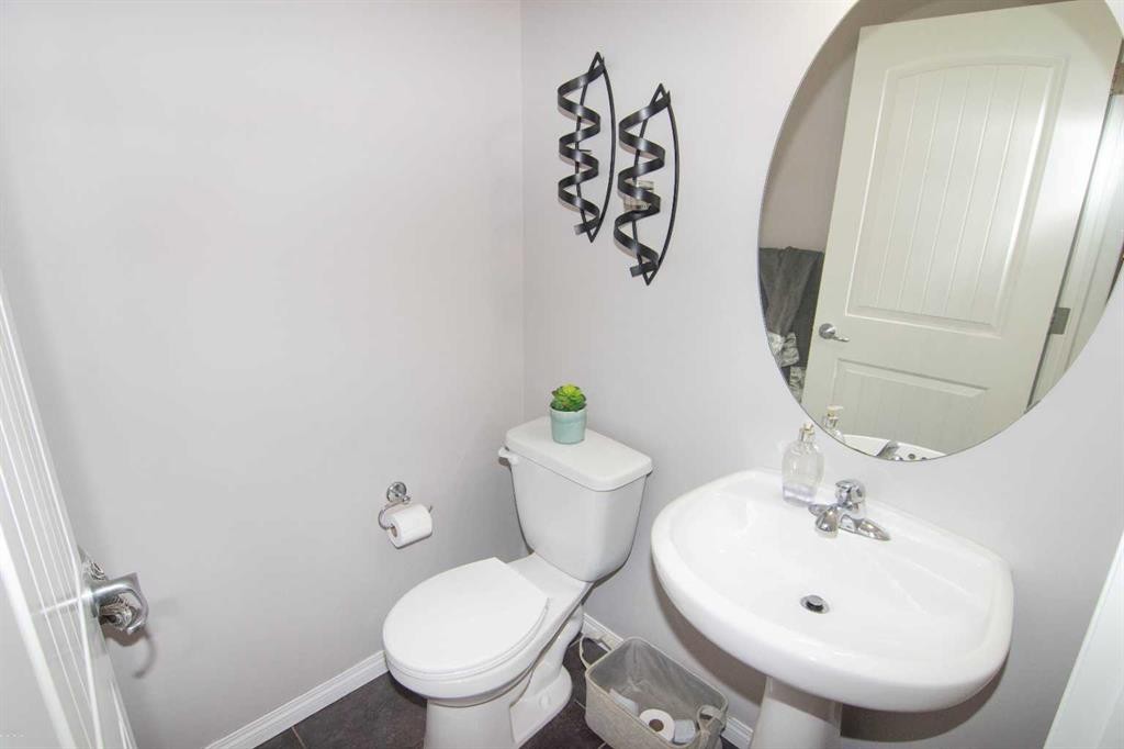 48 Skyview Ranch Lane Ne, Calgary, AB - Indoor Photo Showing Bathroom