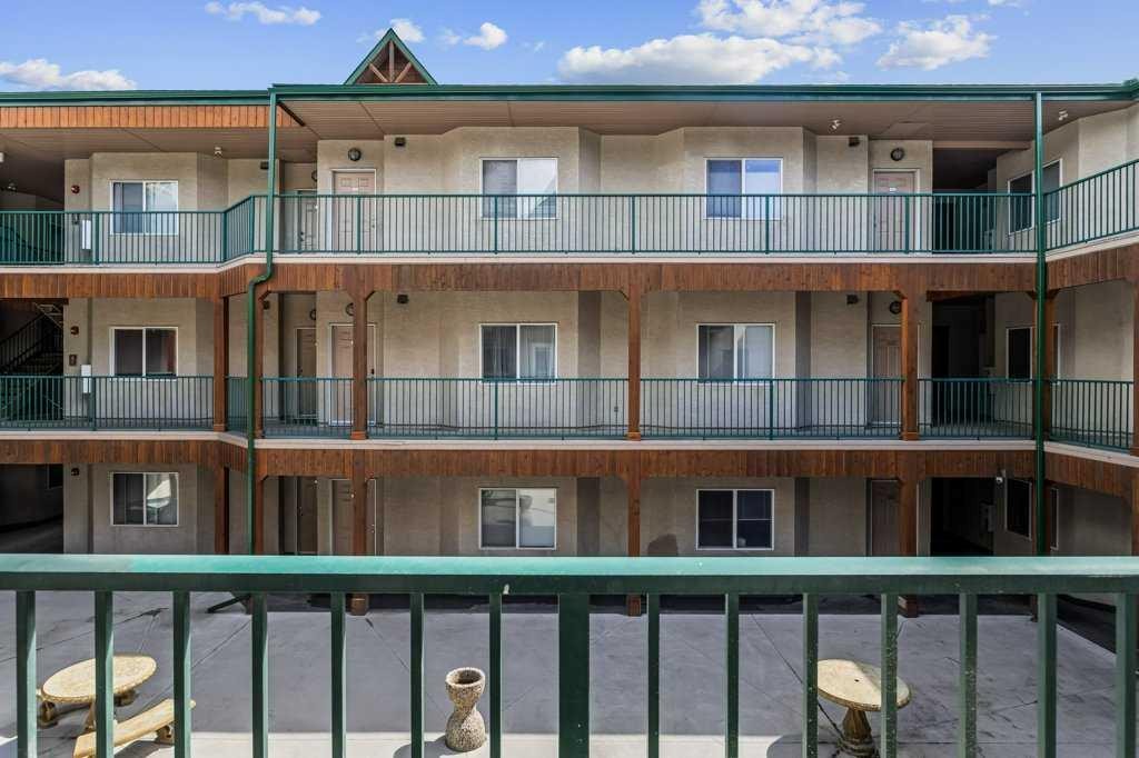 211-176 Kananaskis Way, Canmore, AB - Outdoor With Balcony