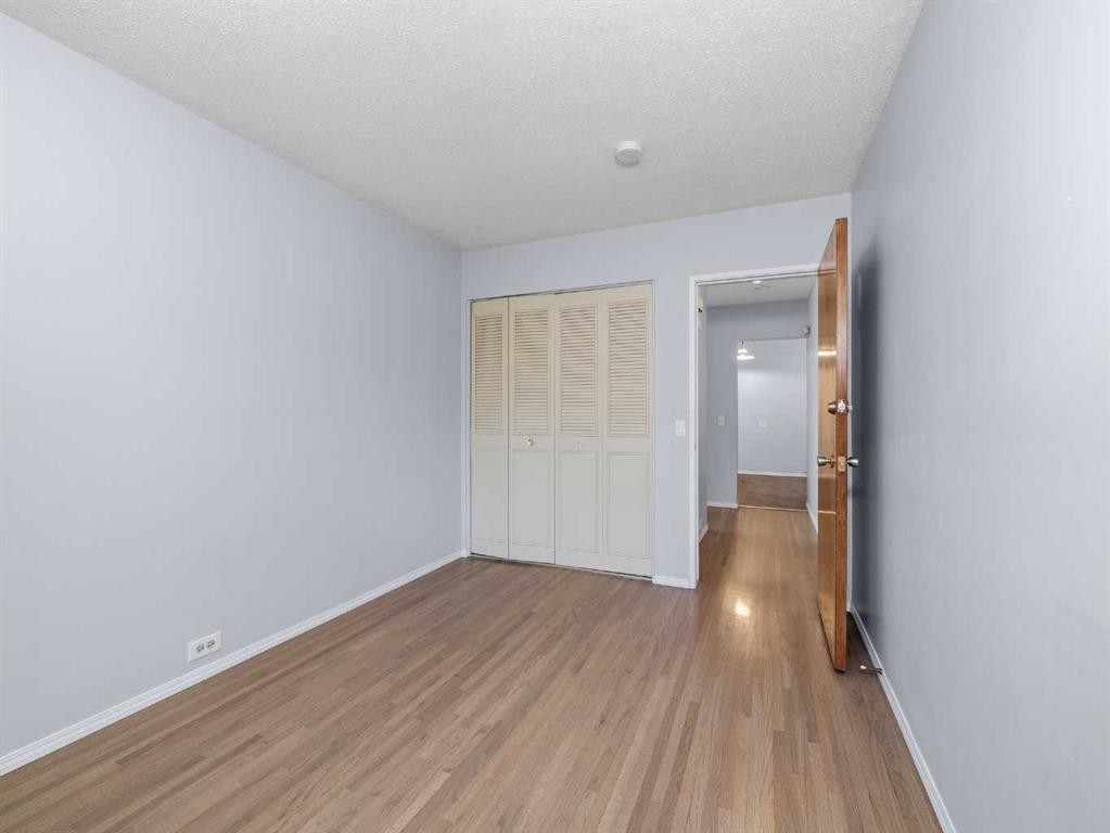 5123 Bulyea Road Nw, Calgary, AB - Indoor Photo Showing Other Room