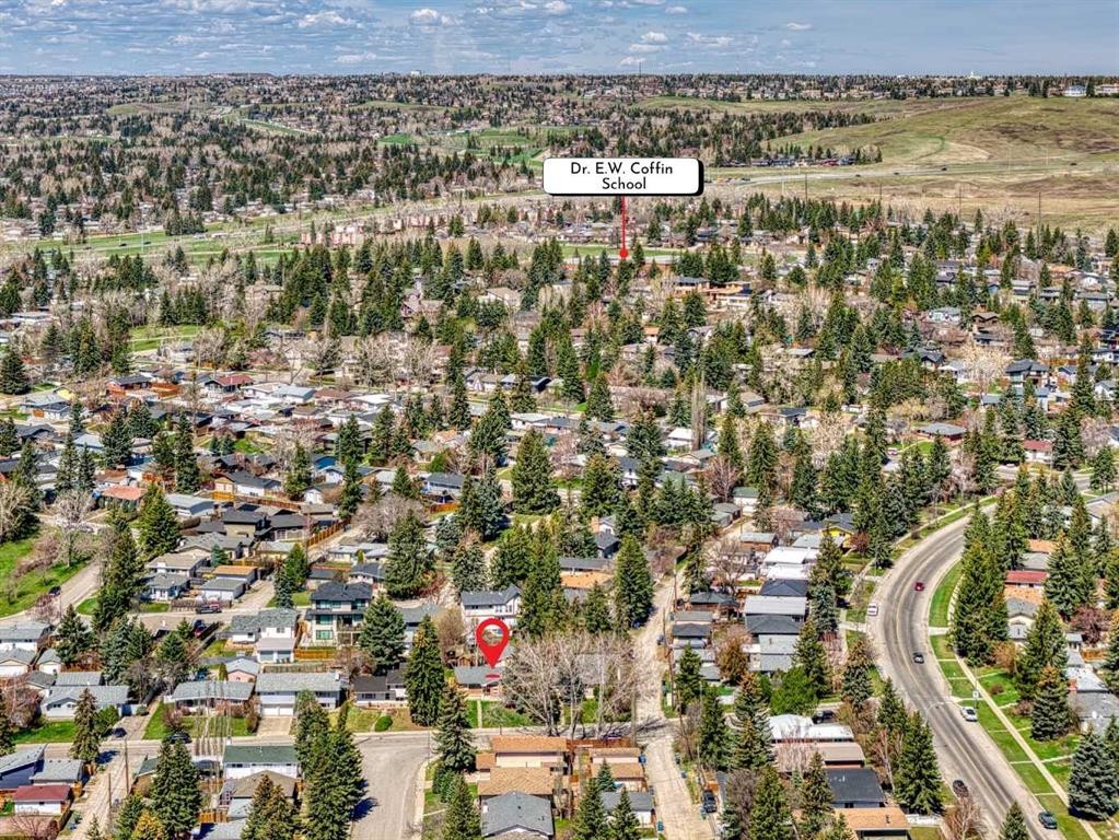 5123 Bulyea Road Nw, Calgary, AB - Outdoor With View