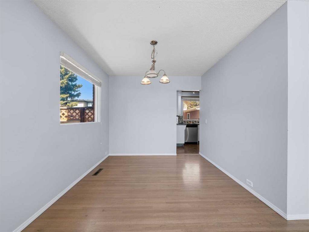 5123 Bulyea Road Nw, Calgary, AB - Indoor Photo Showing Other Room