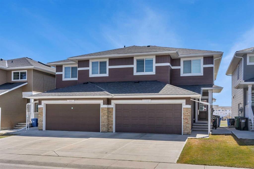 133 Redstone Common Ne, Calgary, AB - Outdoor With Facade