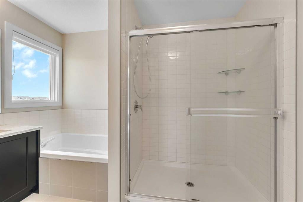 133 Redstone Common Ne, Calgary, AB - Indoor Photo Showing Bathroom