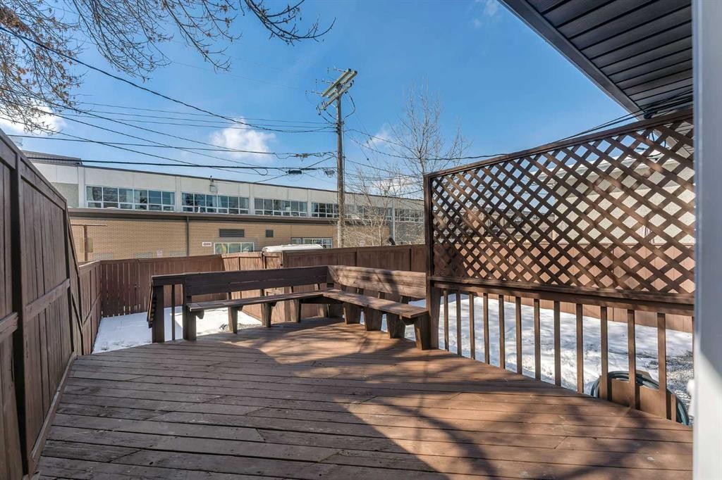 853 Northmount Drive Nw, Calgary, AB - Outdoor With Deck Patio Veranda