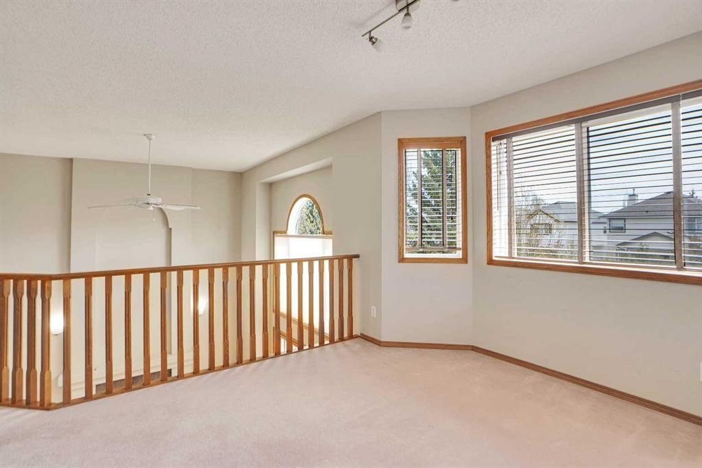 50 Cranfield Crescent Se, Calgary, AB - Indoor Photo Showing Other Room