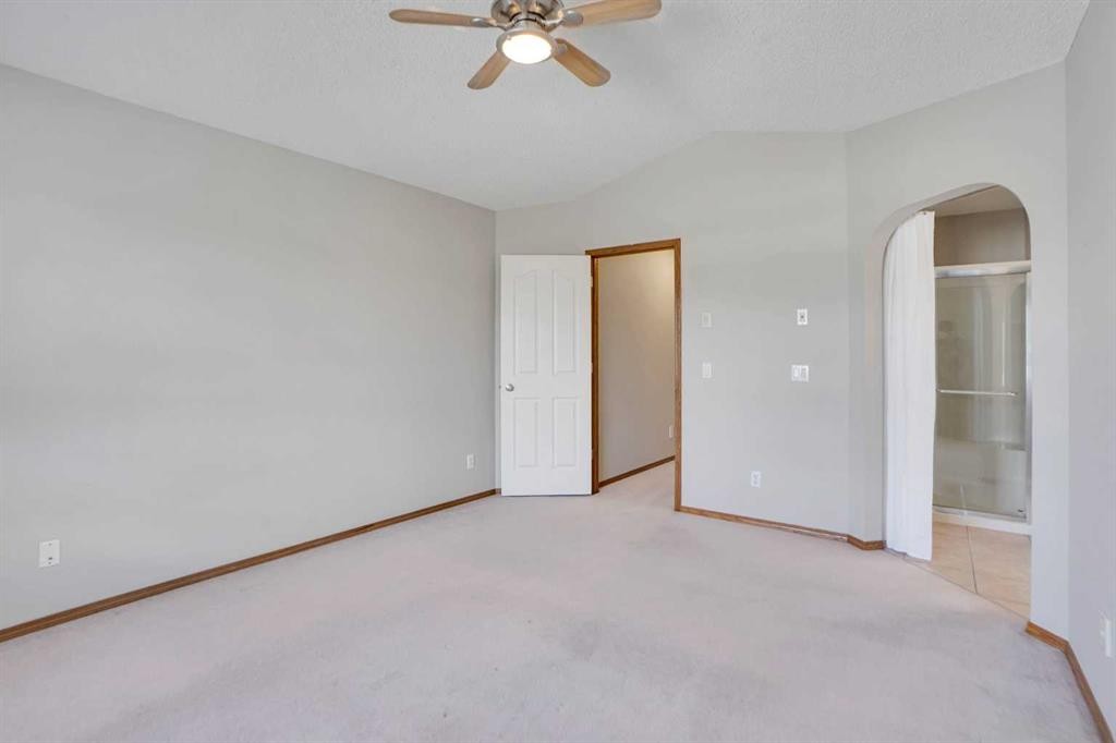 50 Cranfield Crescent Se, Calgary, AB - Indoor Photo Showing Other Room