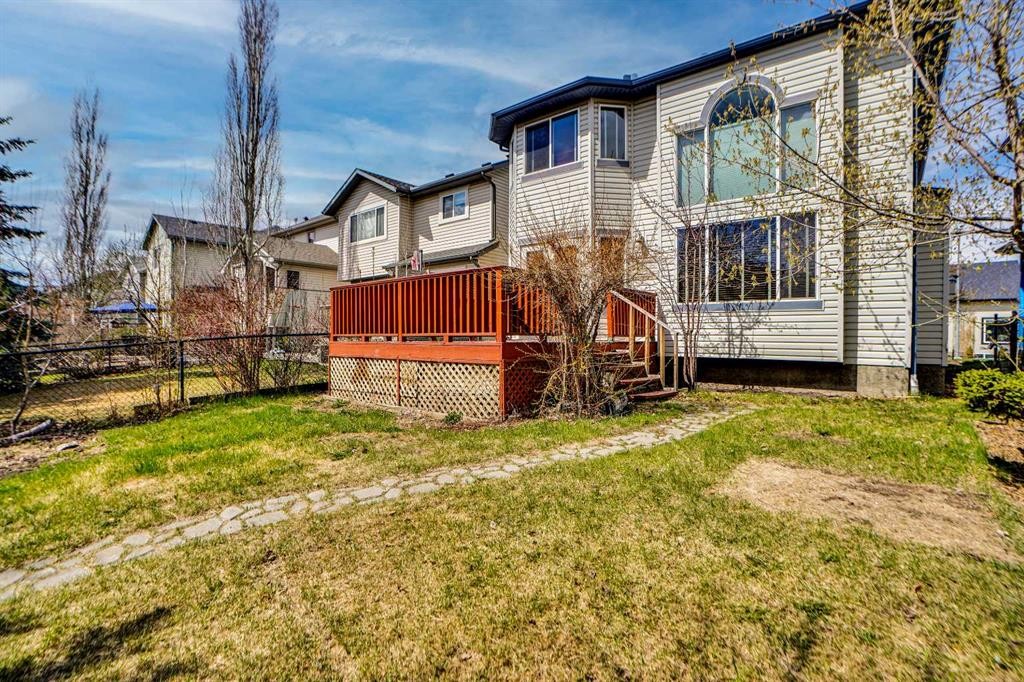 50 Cranfield Crescent Se, Calgary, AB - Outdoor