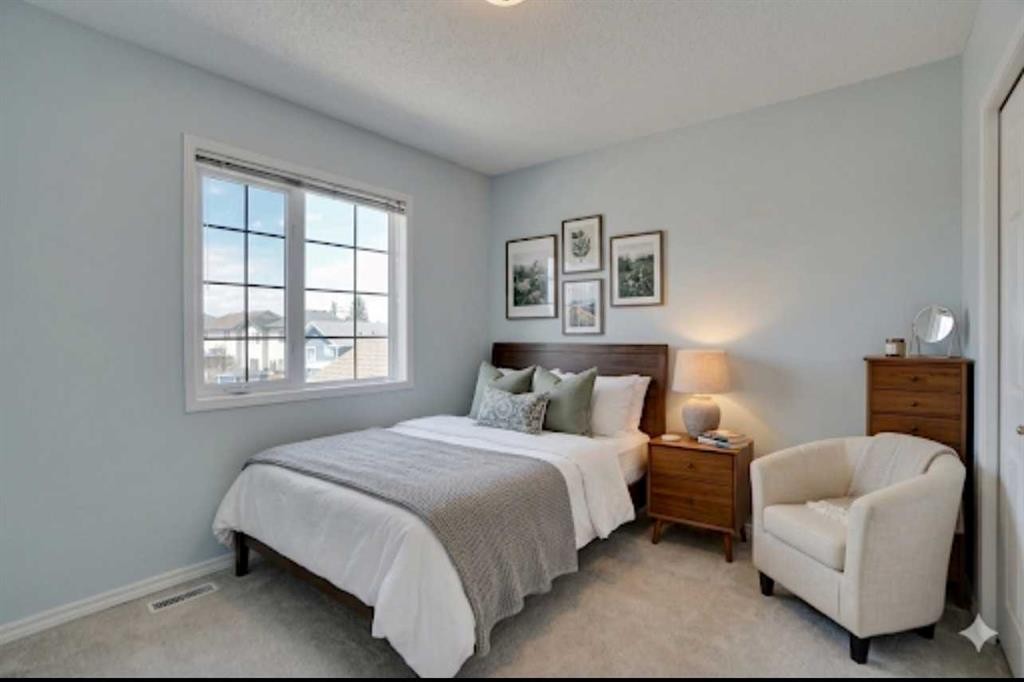 6 Somerset Close Sw, Calgary, AB - Indoor Photo Showing Bedroom