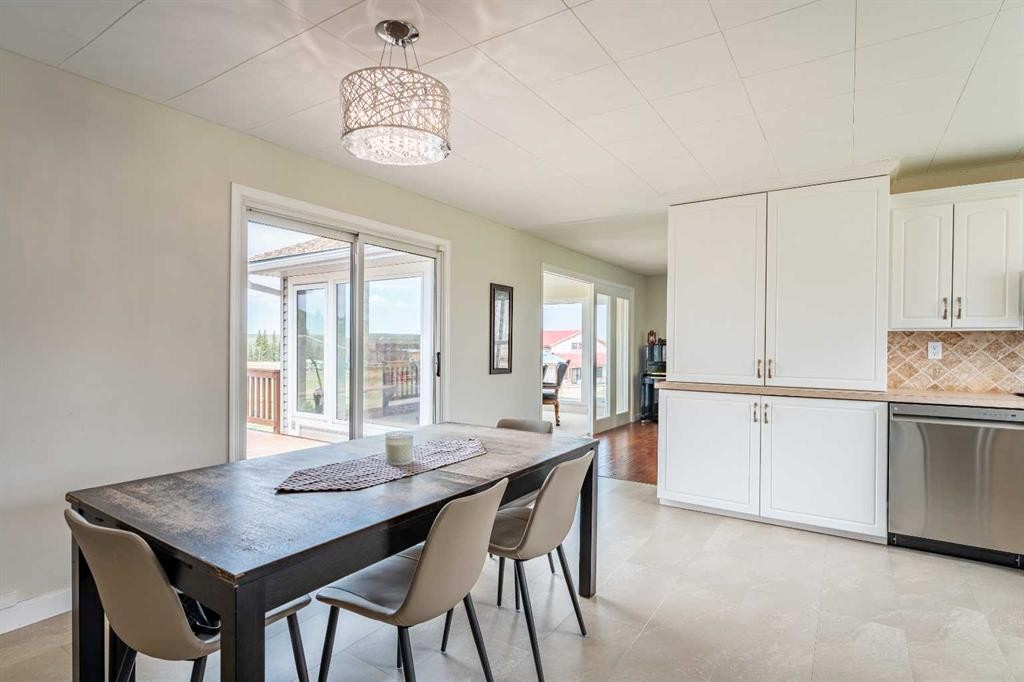370 16 Avenue, Diamond Valley, AB - Indoor Photo Showing Dining Room