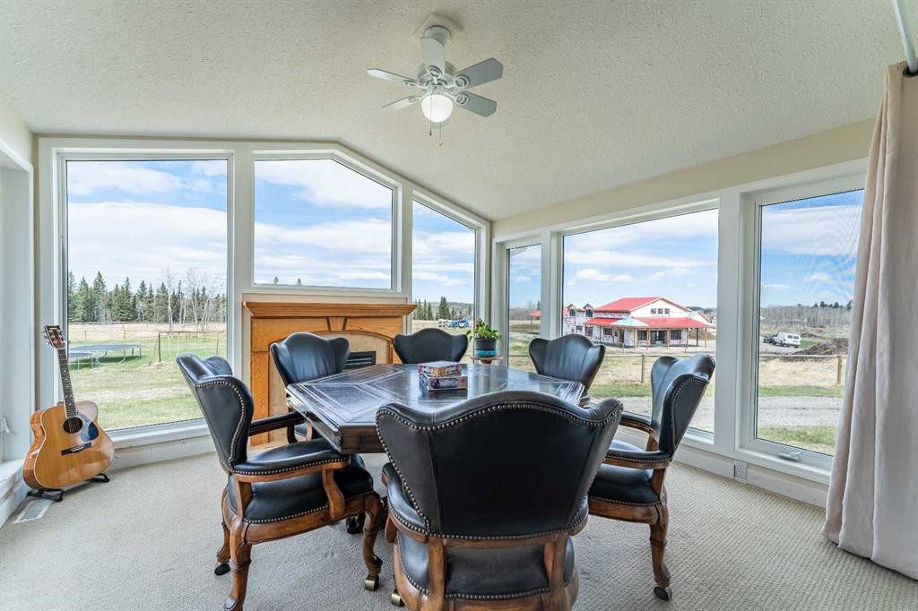 370 16 Avenue, Diamond Valley, AB - Indoor