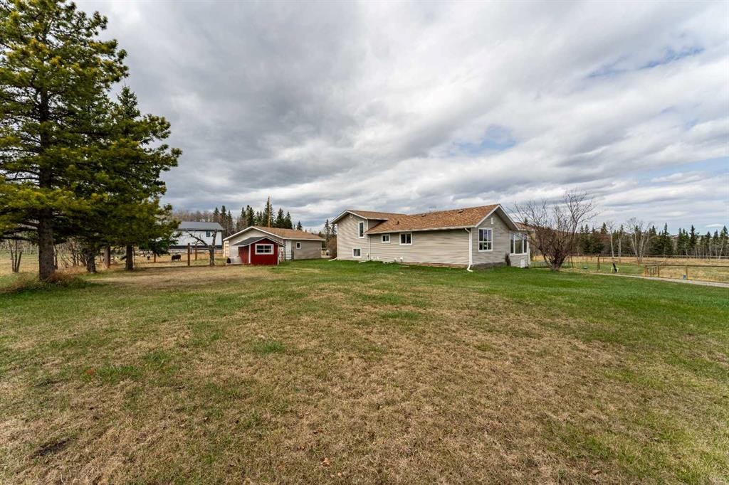 370 16 Avenue, Diamond Valley, AB - Outdoor