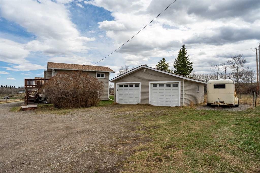 370 16 Avenue, Diamond Valley, AB - Outdoor