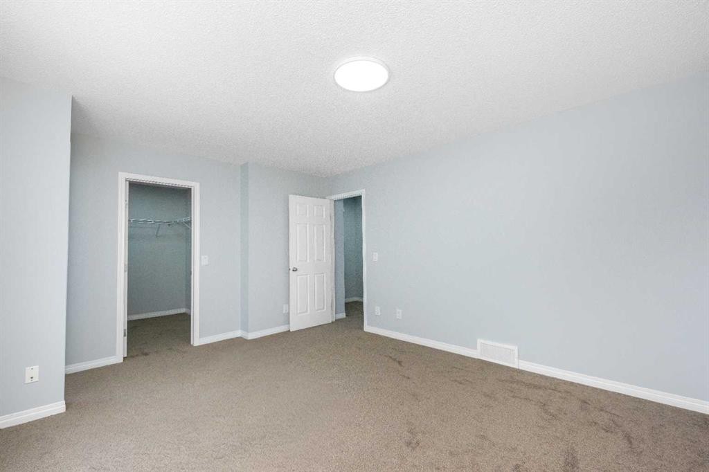 8454 Saddleridge Drive Ne, Calgary, AB - Indoor Photo Showing Other Room