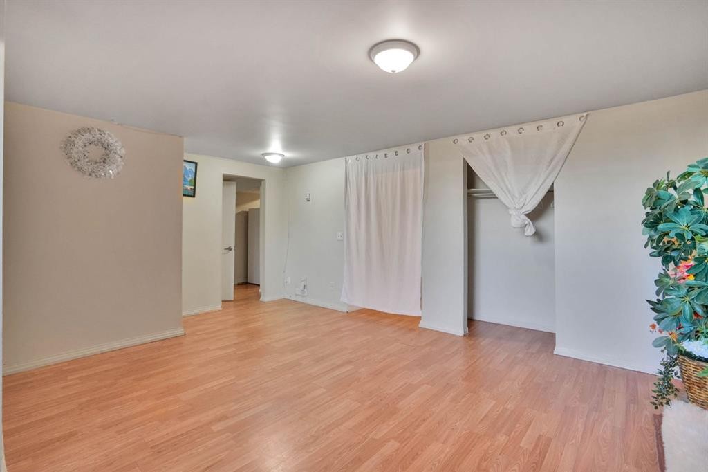 43 Maranda Close Ne, Calgary, AB - Indoor Photo Showing Other Room