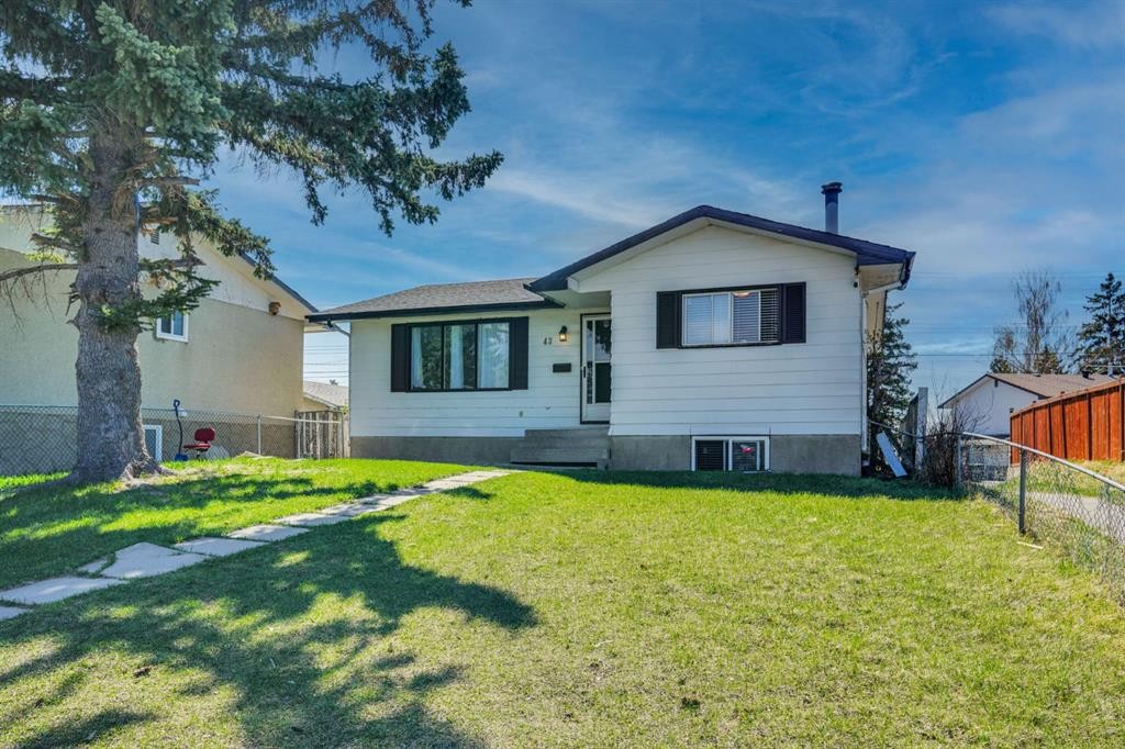 43 Maranda Close Ne, Calgary, AB - Outdoor