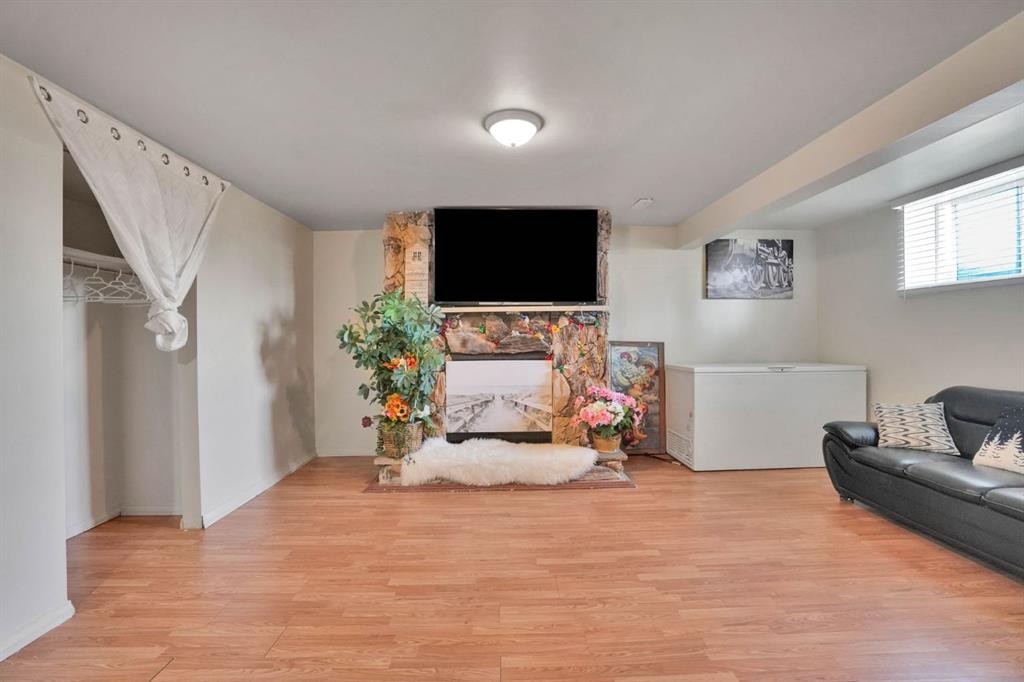 43 Maranda Close Ne, Calgary, AB - Indoor With Fireplace